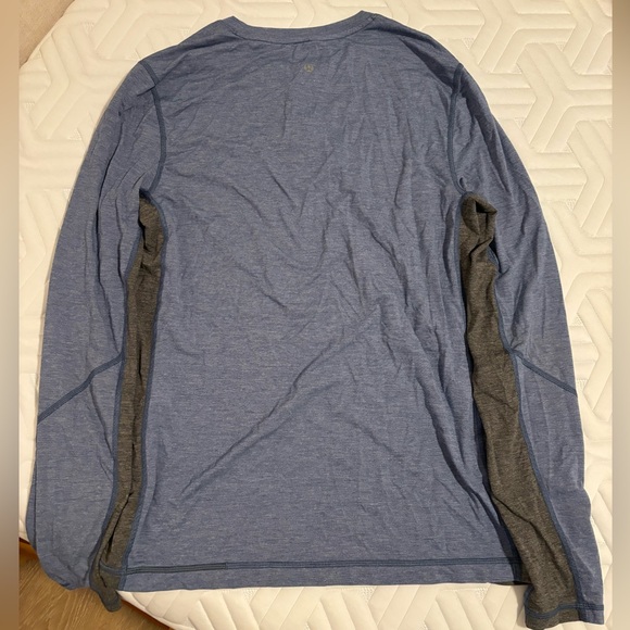 Lululemon Henley - Men’s Medium - Picture 2 of 2
